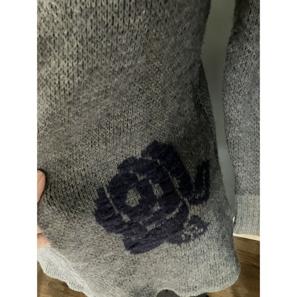 COCOGIO Knit Sweater Cardigan Thick Soft Chunky Gray Navy Flowers Roses Sz M - Picture 4 of 6